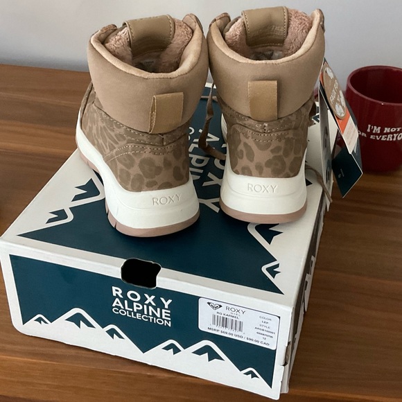 New w/ Tags! Must See! Roxy Alpine Girls leopard print fur Boots size 12T! - Picture 2 of 2